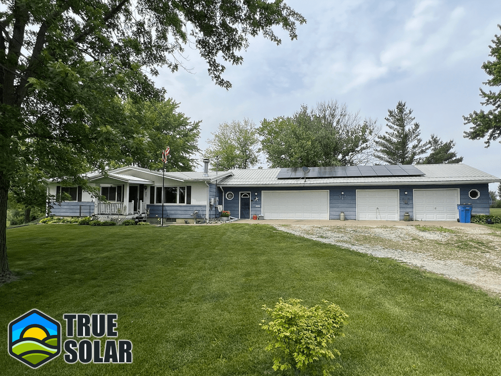 Image of a home solar installation in Iowa by True Solar, highlighting a home solar panel array on the roof, expertly capturing the sun's energy and transforming it into clean, renewable power for the Iowa residence.